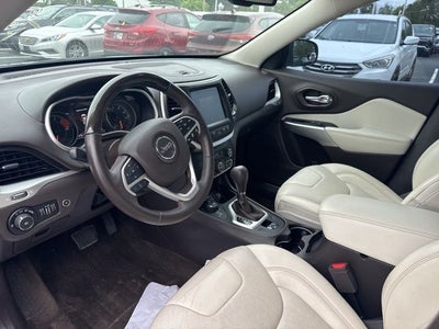 2016 Jeep Cherokee Overland