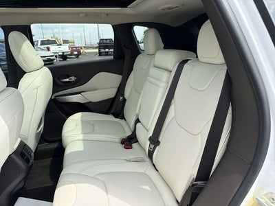 2016 Jeep Cherokee Overland