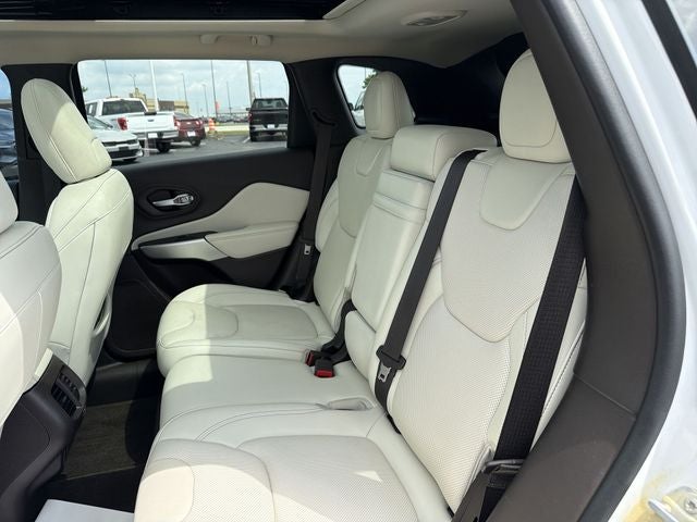 2016 Jeep Cherokee Overland