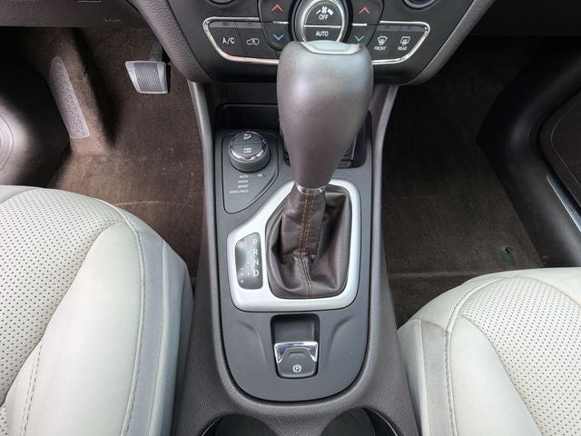 2016 Jeep Cherokee Overland