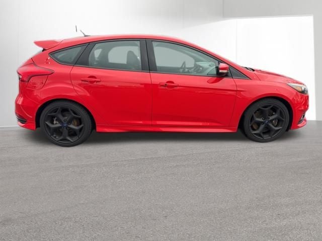 2017 Ford Focus ST