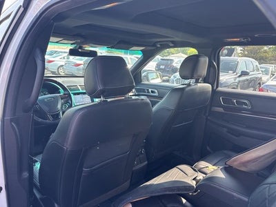 2017 Ford Explorer Platinum