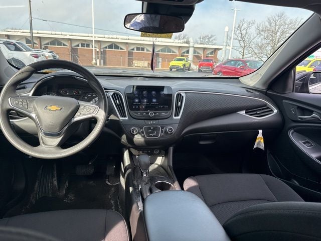 2025 Chevrolet Malibu LS 1LS