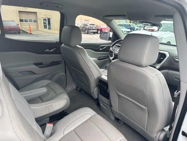 2021 GMC Acadia SLT