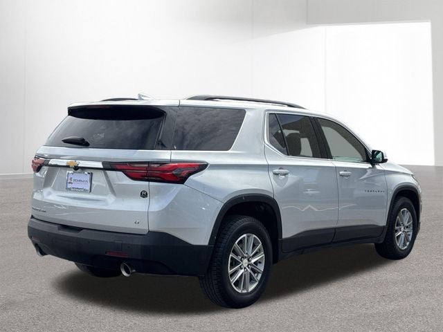 2022 Chevrolet Traverse LT Leather