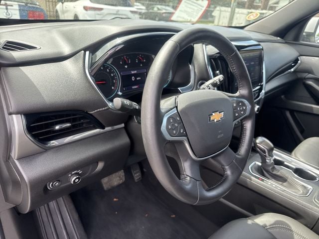 2022 Chevrolet Traverse LT Leather