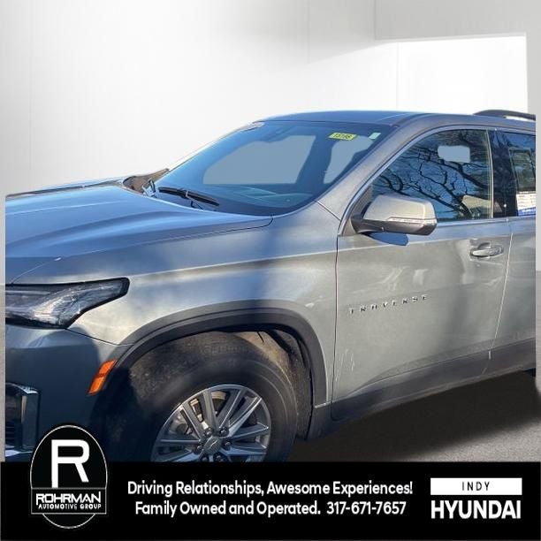 2023 Chevrolet Traverse LT Leather