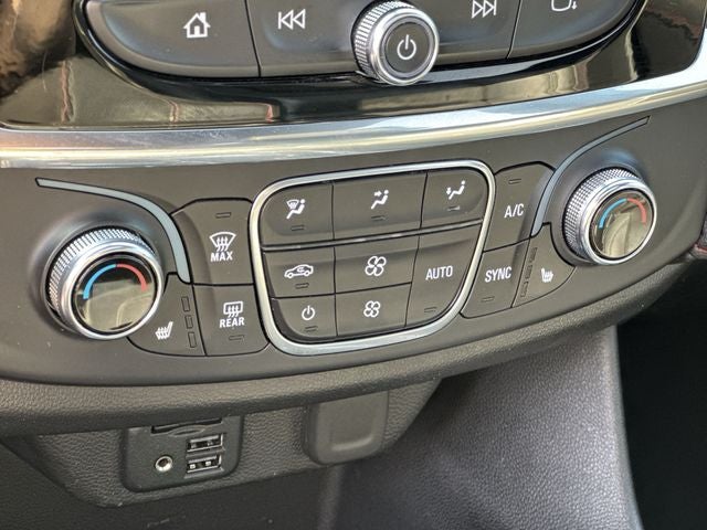 2022 Chevrolet Traverse RS