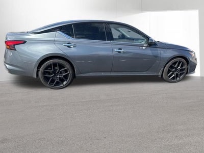 2022 Nissan Altima 2.5 Platinum