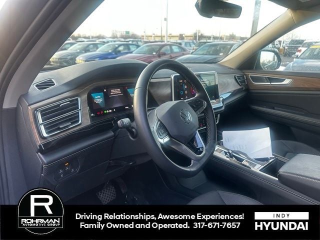 2024 Volkswagen Atlas 2.0T SE w/Technology