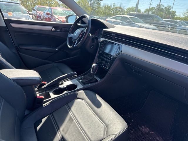 2020 Volkswagen Passat 2.0T SE