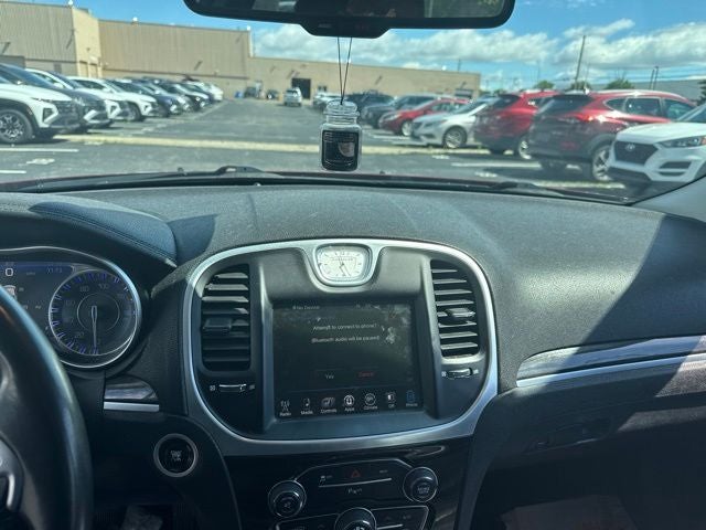 2015 Chrysler 300 Limited