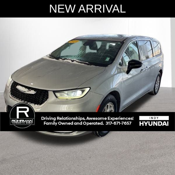 2024 Chrysler Pacifica Touring L