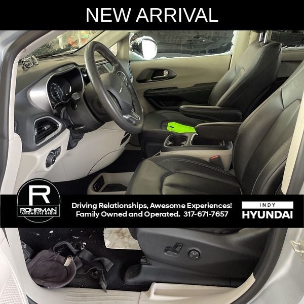 2024 Chrysler Pacifica Touring L