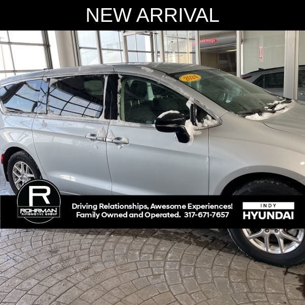 2024 Chrysler Pacifica Touring L