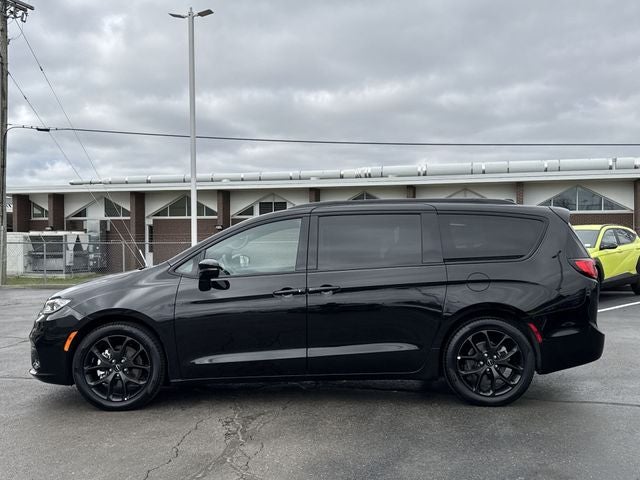 2025 Chrysler Pacifica Limited