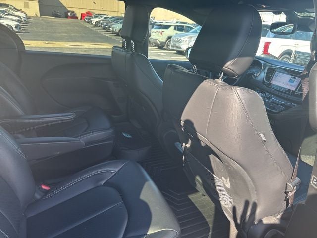 2022 Chrysler Pacifica Hybrid Touring L