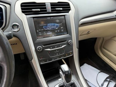 2015 Ford Fusion SE
