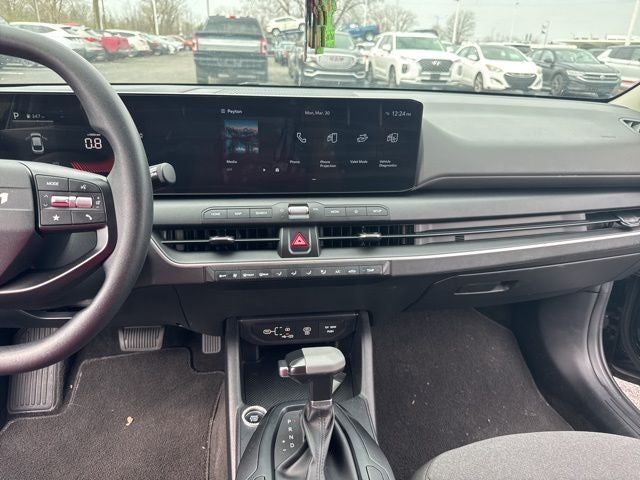 2025 Kia K4 LX