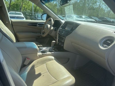 2013 Nissan Pathfinder Platinum