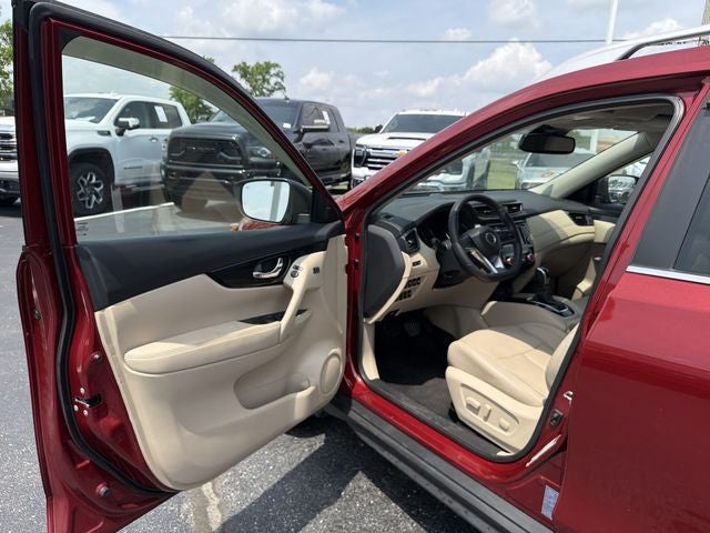 2020 Nissan Rogue SL