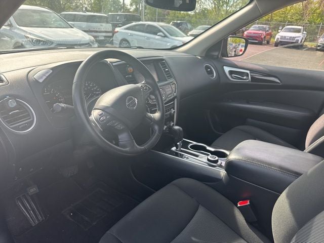 2020 Nissan Pathfinder SV