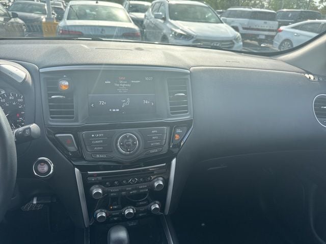 2020 Nissan Pathfinder SV