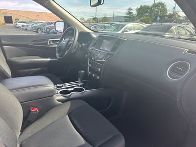 2020 Nissan Pathfinder SV