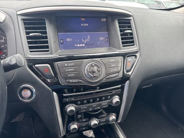 2018 Nissan Pathfinder SV