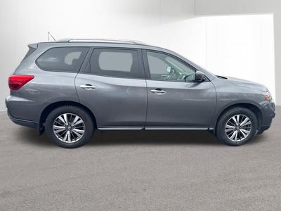 2018 Nissan Pathfinder SV