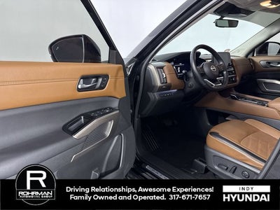 2023 Nissan Pathfinder Platinum