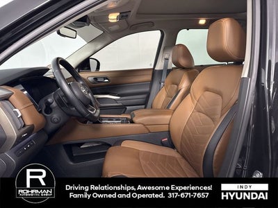 2023 Nissan Pathfinder Platinum