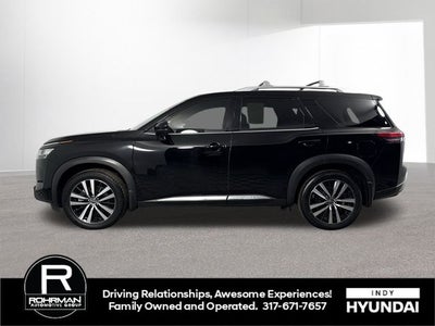 2023 Nissan Pathfinder Platinum
