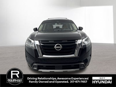 2023 Nissan Pathfinder Platinum