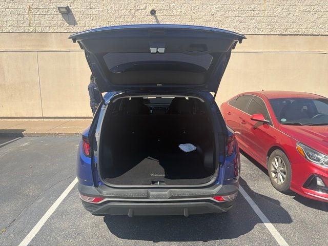 2023 Hyundai TUCSON SE