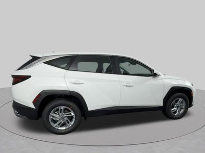 2025 Hyundai TUCSON SE