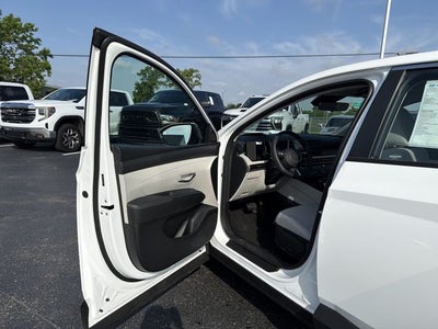 2026 Hyundai TUCSON SE