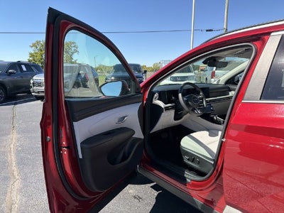 2025 Hyundai TUCSON SEL