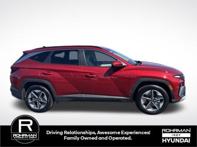 2025 Hyundai TUCSON SEL