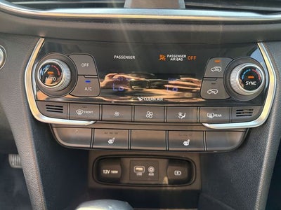 2019 Hyundai SANTA FE SEL Plus