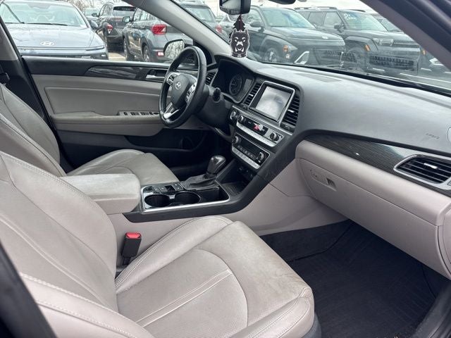 2018 Hyundai SONATA Limited