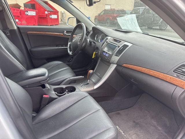 2010 Hyundai SONATA Limited