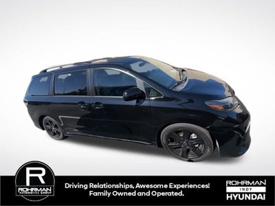 2020 Toyota Sienna SE 8 Passenger