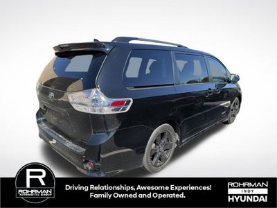 2020 Toyota Sienna SE 8 Passenger