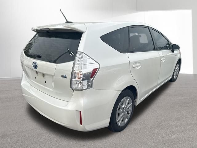 2014 Toyota Prius v Base