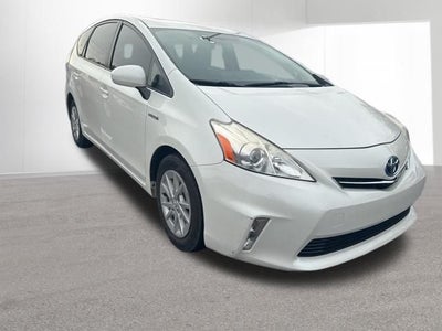 2014 Toyota Prius v Base