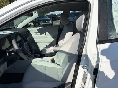 2027 Hyundai KONA SE