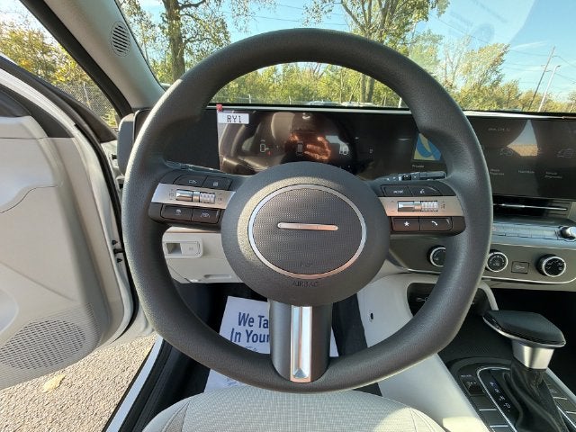 2027 Hyundai KONA SE