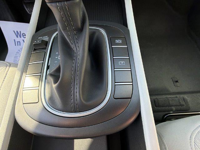 2027 Hyundai KONA SE