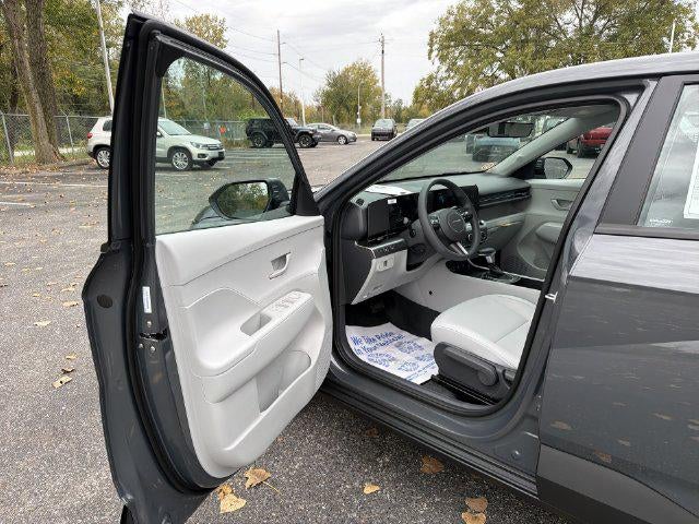 2027 Hyundai KONA SE